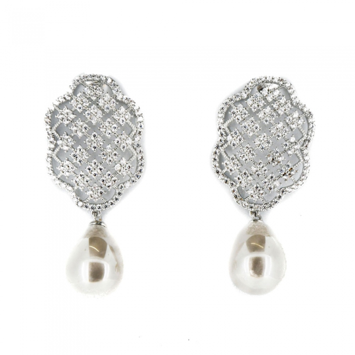 Radiant Pearl Studs